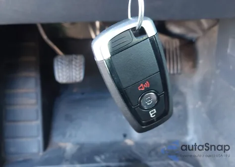 2022 Ford Bronco Badlands z USA, uszkodzony, nr VIN 1FMEE5DH3NLB02995